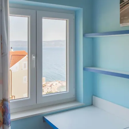 Zorka * Omis